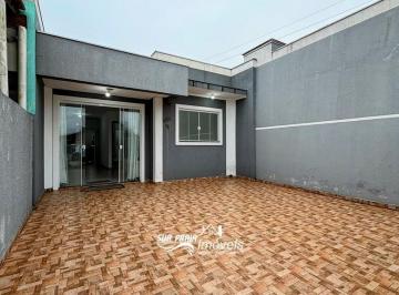 Casa · 107m² · 2 Quartos · 2 Vagas · Casa á venda na faixa do mar no Balneário Grajaú