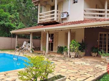 Casa · 300m² · 3 Quartos · 3 Vagas · Sobrado para venda em Champs Privés de 300.00m² com 3 Quartos, 1 Suite e 3 Garagens