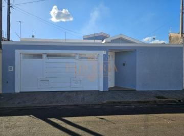 Casa · 210m² · 3 Quartos · 2 Vagas · Casa para venda em Ipanema de 210.00m² com 3 Quartos, 1 Suite e 2 Garagens