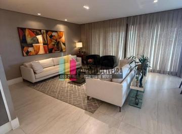 Apartamento · 206m² · 3 Quartos · 4 Vagas · Vendo apartamento com 3 suítes no Ville de Lyon no bairro Santa Mônica
