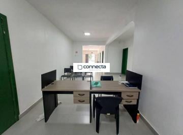 8434d9fc79e9ccdad4b3dc112ddb18ed322f362f · Casa Comercial à Venda no Jardim Presidente Dutra – 8 Salas e 2 Salões
