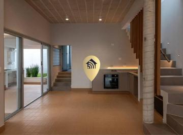ed503b6bcdf5fe7e28f1c57ef7c3e723a9993c1d · Casa à Venda ou Para Alugar em Perdizes com 160m² e 2 Suítes