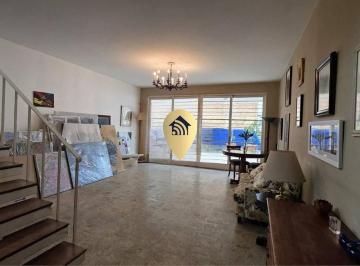 9381dbce0efaf62d6c9e561a4c330ec06f592d58 · Casa à Venda ou Para Alugar em Alto de Pinheiros com 410m² e 4 Quartos