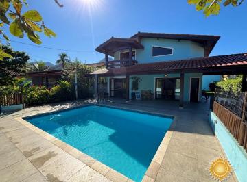 Imagem do Imóvel · Linda casa com 4 suites, 02 salas amplas com pé direito alto, jardim e piscina !!!