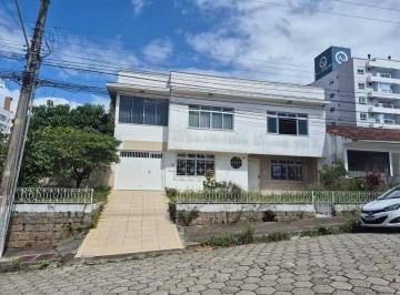 Casa · 550m² · 3 Quartos · 3 Vagas · Casa em Barreiros, São José/SC de 550m² 3 quartos para locação R$ 15.000,00/mes