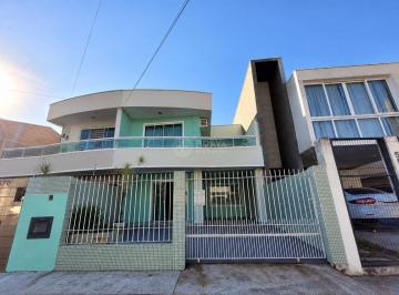 Casa · 132m² · 3 Quartos · 2 Vagas · Casa em Nações, Balneário Camboriú/SC de 132m² 3 quartos para locação R$ 6.900,00/mes