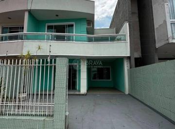 Casa · 170m² · 3 Quartos · 2 Vagas · Casa em Nações, Balneário Camboriú/SC de 170m² 3 quartos para locação R$ 6.500,00/mes