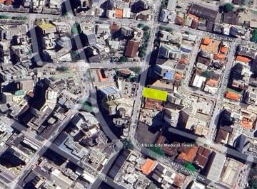 Casa · 420m² · 3 Vagas · Casa em Centro, Florianópolis/SC de 420m² para locação R$ 17.800,00/mes