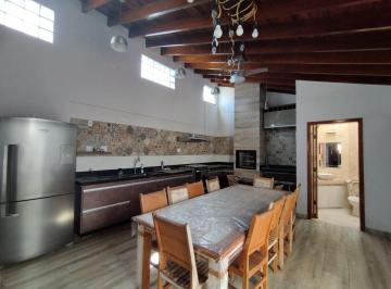 Casa · 250m² · 3 Quartos · 2 Vagas · Casa em Village das Flores, Caçapava/SP de 250m² 3 quartos à venda por R$ 840.000,00