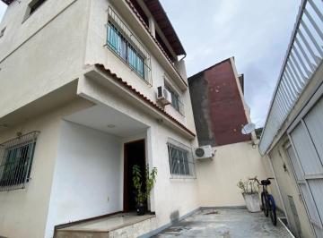 Casa · 111m² · 2 Quartos · 3 Vagas · Casa em São Lourenço, Niterói/RJ de 111m² 2 quartos à venda por R$ 750.000,00