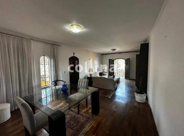 Casa · 249m² · 5 Quartos · 4 Vagas · Sobrado em Bela Vista, Osasco/SP de 249m² 5 quartos à venda por R$ 1.300.000,00
