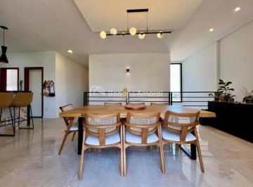 Casa · 239m² · 3 Quartos · 4 Vagas · Casa em Bosque dos Eucaliptos, Valinhos/SP de 239m² 3 quartos à venda por R$ 1.450.000,00