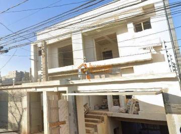Casa · 250m² · 3 Quartos · 6 Vagas · Sobrado em Jardim Santa Clara, Guarulhos/SP de 250m² 3 quartos à venda por R$ 1.400.000,00
