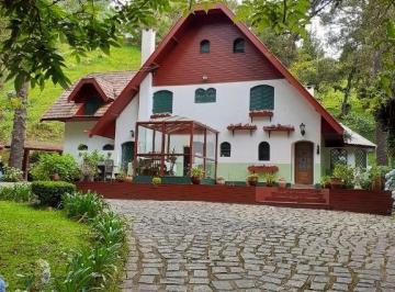 Casa · 520m² · 3 Quartos · 3 Vagas · Casa em Campos Do Jordão, Campos do Jordão/SP de 520m² 3 quartos à venda por R$ 4.000.000,00