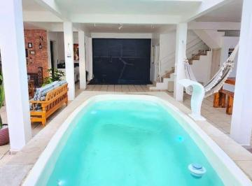 Casa · 225m² · 5 Quartos · 4 Vagas · Casa em Estreito, Florianópolis/SC de 225m² 5 quartos à venda por R$ 1.453.000,00