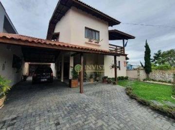 Casa · 370m² · 4 Quartos · 3 Vagas · Casa em Carianos, Florianópolis/SC de 370m² 4 quartos à venda por R$ 1.680.000,00