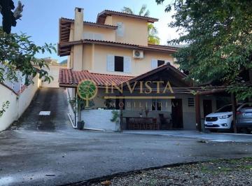 Casa · 235m² · 5 Quartos · 10 Vagas · Casa em Trindade, Florianópolis/SC de 235m² 5 quartos à venda por R$ 2.400.000,00