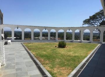 Comercial · 500m² · Sala em Jardim Tereza Maria, Itapecerica da Serra/SP de 500m² à venda por R$ 4.200.000,00