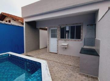 Casa de 2 quartos, Itanhaém · Casa com piscina e 2 quartos em Itanhaém.