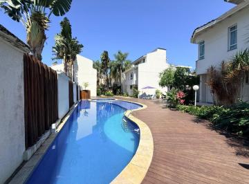 Casa de 5 quartos, São Sebastião · Casa em condomínio a 350m da praia | Praia de Camburi | 5 Dormitórios | Airbnb