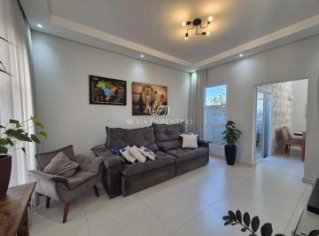 Foto 01 · Casa em Condomínio de Luxo com 3 Quartos em Piracangaguá, Taubaté-SP: 150m², 3 Banheiros e 2 Vagas d