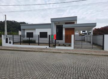 Casa · 129m² · 3 Quartos · 2 Vagas · Casa à venda no bairro Centro - Guabiruba/SC