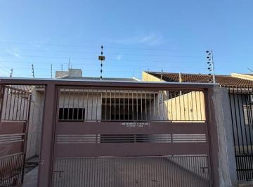 Casa de 3 quartos, Sarandi · Casa no Jardim Nova Independencia em Sarandi