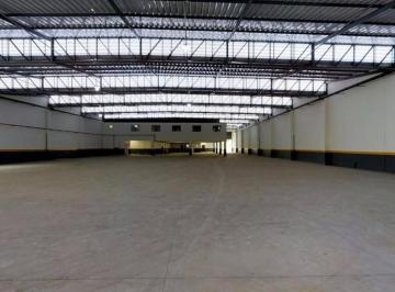 Foto 01 · Venda de Galpão Comercial, 2.600 m² de Terreno e 2.200 m² Área Construída, renda atual por R$ 52.000