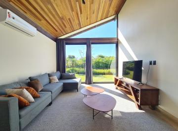 Foto 01 · Venda de Fazenda, 3.300 m2 de terreno, 950m2 de área útil, 7 suítes todas com deck privativo, Suíte