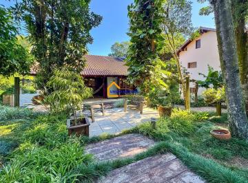 Casa · 500m² · 3 Quartos · 3 Vagas · Casa no Parque Knorr com 3 dormitórios e piscina aquecida