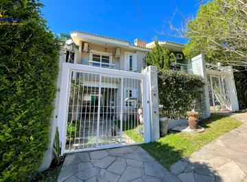 Casa · 118m² · 3 Quartos · 2 Vagas · Casa a venda na Zona Sul com 3 dormitórios e 2 vagas de garagem