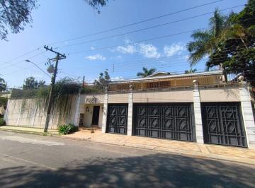Casa · 774m² · 5 Quartos · 4 Vagas · CASA DE ALTO PADRÃO COM 5 SUÍTES, PISCINA, QUADRA, CINEMA E ÁREA DE LAZER COMPLETA
