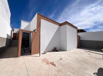 Foto 02 · Casa - Iolanda