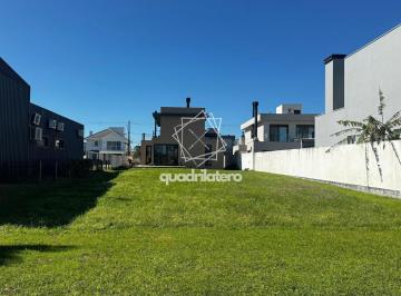 Terreno · 407m² · Terreno à venda no bairro Laranjal - Pelotas/RS