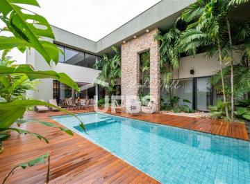 Casa · 509m² · 4 Quartos · 2 Vagas · Casa térrea imponente no Jardins Milão