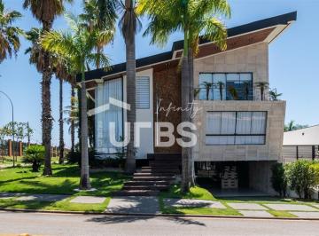Casa · 550m² · 5 Quartos · 4 Vagas · Sobrado Mobiliado no Alphaville Goiás