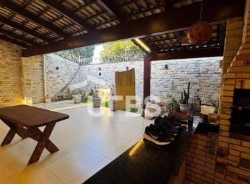 Casa · 299m² · 3 Quartos · 2 Vagas · Casa à venda – Cidade Vera Cruz – Aparecida de Goiânia – 3 quartos, 1 suíte, 299 m²