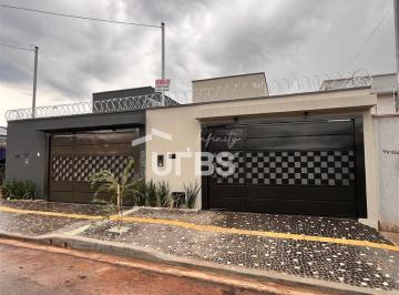 Casa · 98m² · 2 Quartos · 3 Vagas · 0 - Casa 2 quartos, sendo 1 suíte