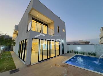Casa · 231m² · 3 Quartos · 4 Vagas · Sobrado à Venda | 3 Suítes | Piscina Aquecida | Parqville Jacarandá – Aparecida de Goiânia