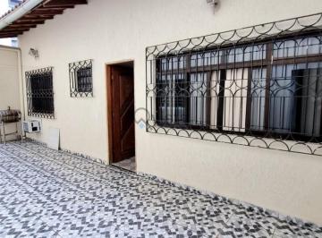 Casa · 210m² · 4 Quartos · 2 Vagas · Casa em Jardim Las Palmas - Guarujá