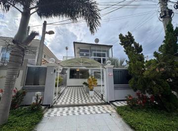 Imagem 1 · Casa para venda em Coqueiral, Araruama