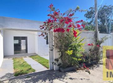 Imagem 1 · Casa para venda em Parque Balneário São Francisco, Cabo Frio