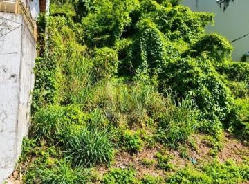Foto 01 · Terreno em Condomínio de Luxo em Charitas, Niterói-RJ: Oportunidade Única de Investimento!