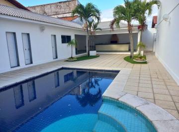 Casa de 4 quartos, Vinhedo · Casa de 240 m² com 4 quartos à venda em Vinhedo