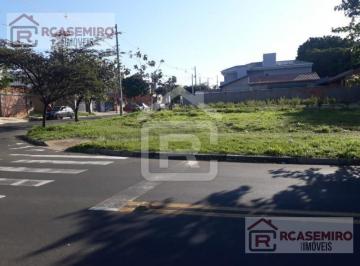 Foto 01 · Excelente terreno