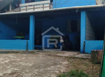 Foto 01 · Terreno com 03 casas construídas, sendo ideal para moradia própria ou estar alugando