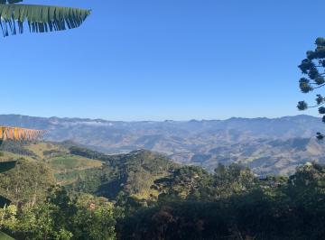 Rural de 1 quarto, São Bento do Sapucaí · Sítio com chalé com vista cinematográfica