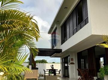 Apartamento · 141m² · 3 Quartos · Casa de Alto padrão em Condomío Fechado