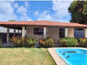 Casa · 210m² · 3 Quartos · 4 Vagas · Casa dos Sonhos: Aconchego em Carapibus, Paraíba