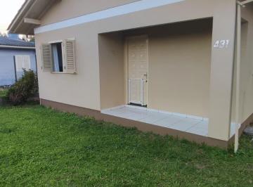 Casa de 2 quartos, Sombrio · Casa reformada e mobiliada no São Camilo com 2 quartos, terreno 465 m²